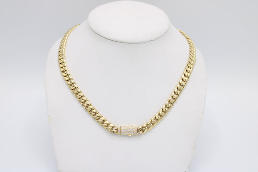 Choker $1,500 - Pre - Mother's Day Offers