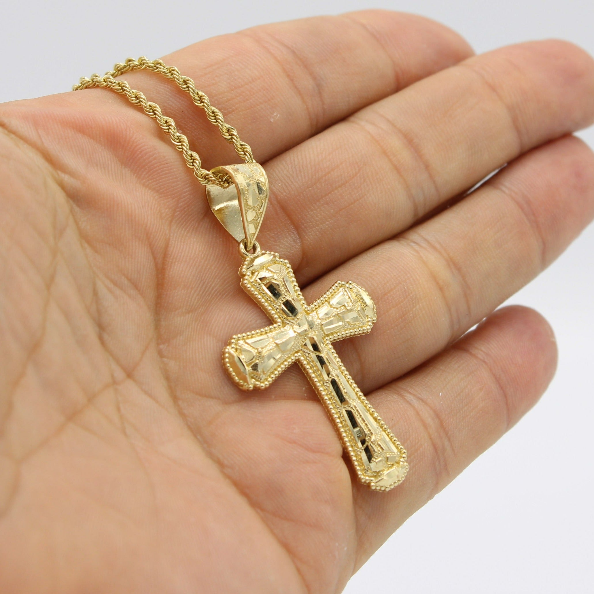 Cross pendant with outlets rope chain