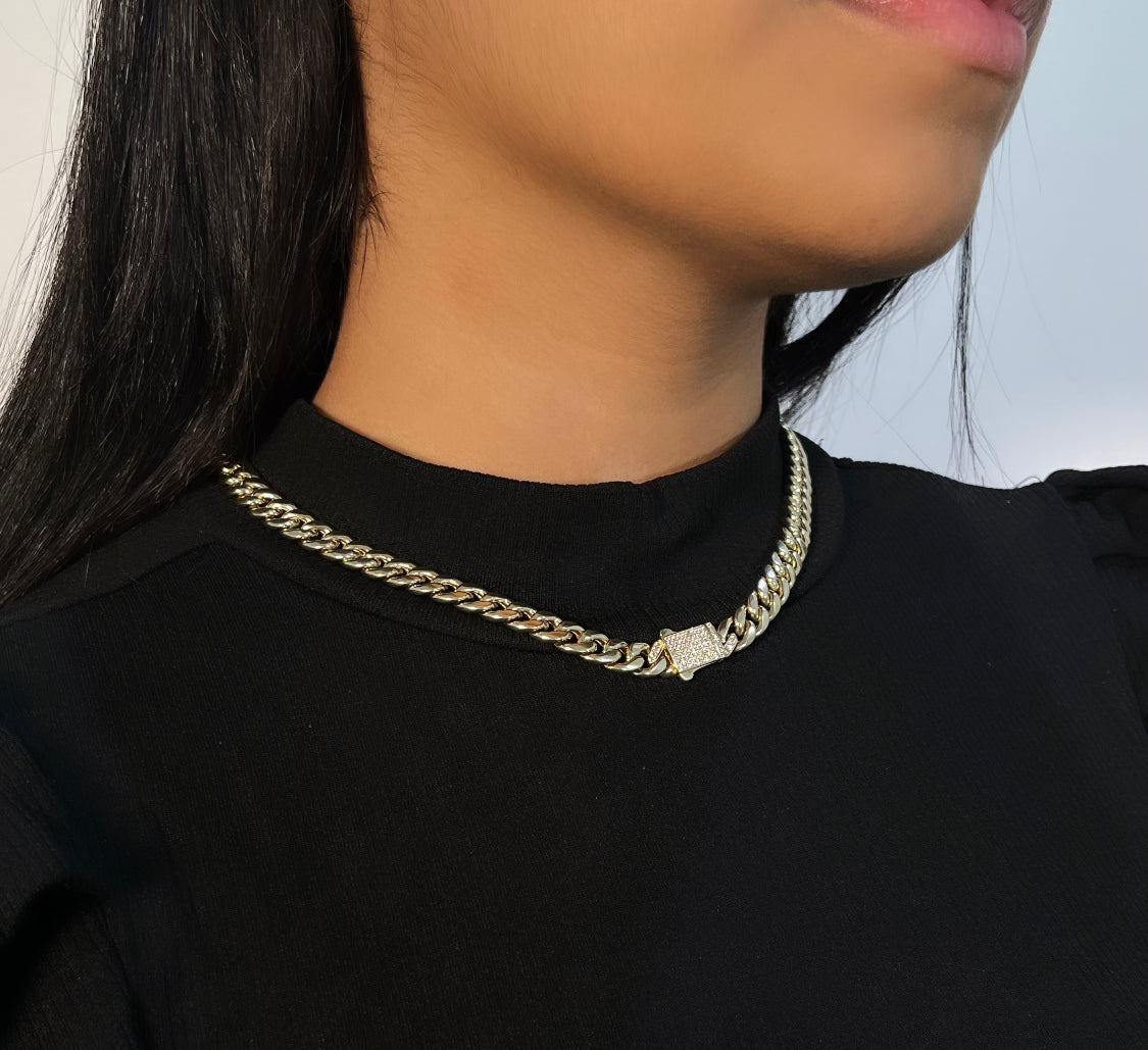 Choker $1,500 - Pre - Mother's Day Offers