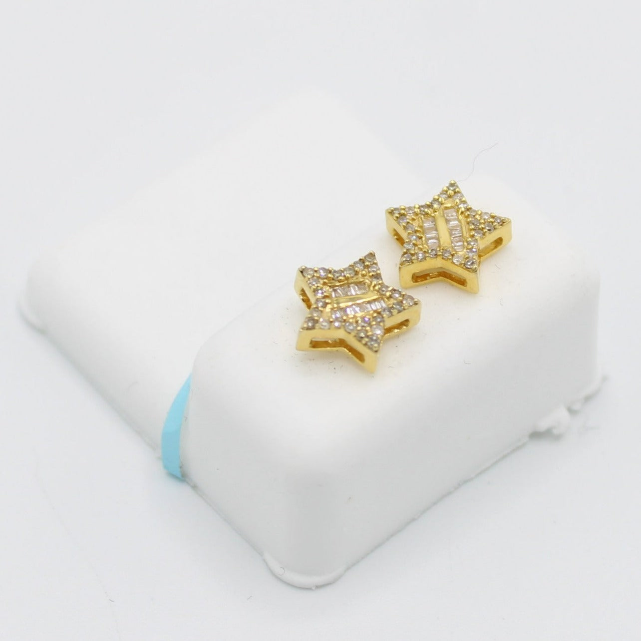 14K 🌟Star🌟 VS Diamond Earrings Yellow Gold