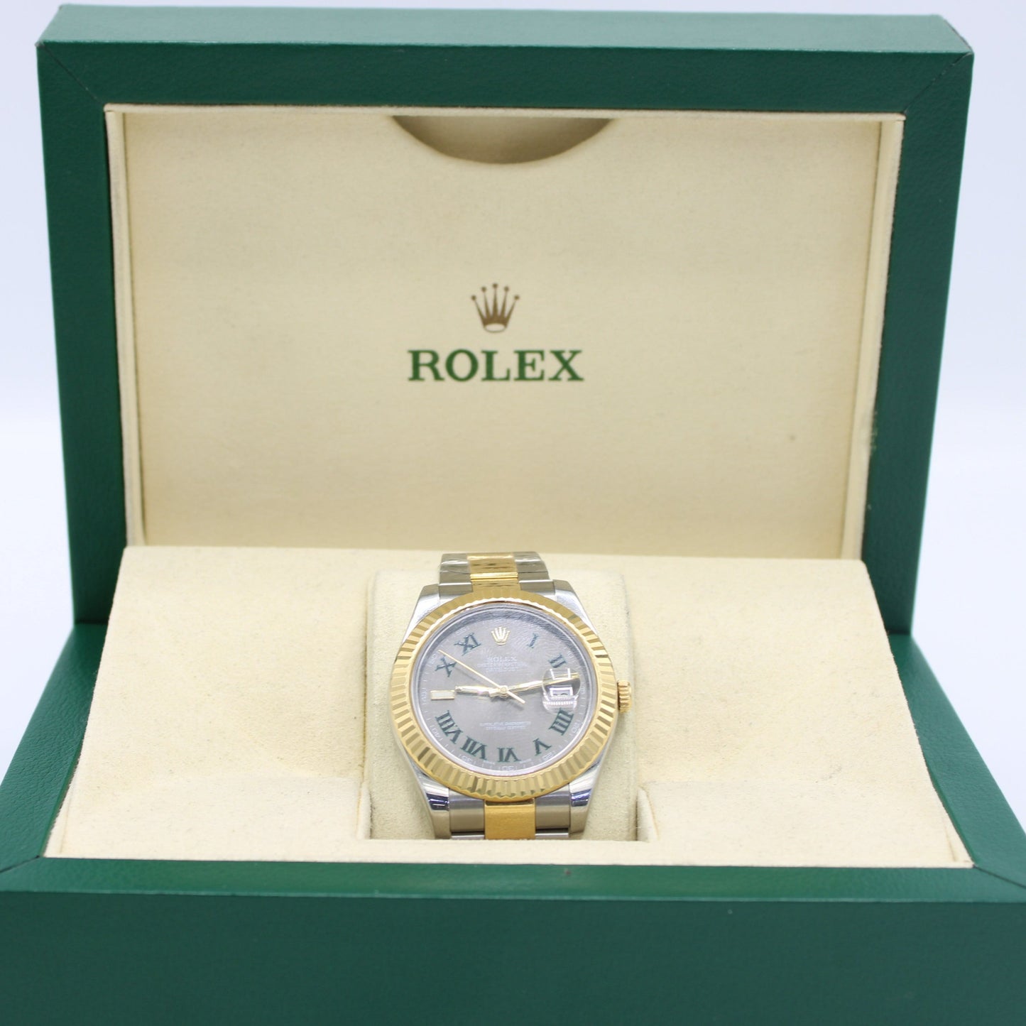 Rolex Datejust Oyster Perpetual 41 Yellow Rolesor Silver
