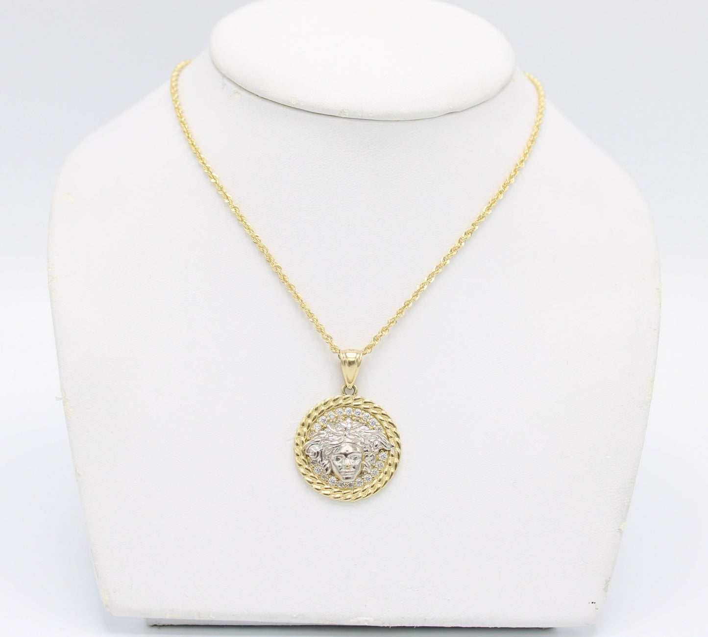 14k Medusa Pendant Cz Stones with Rope Chain Yellow Gold