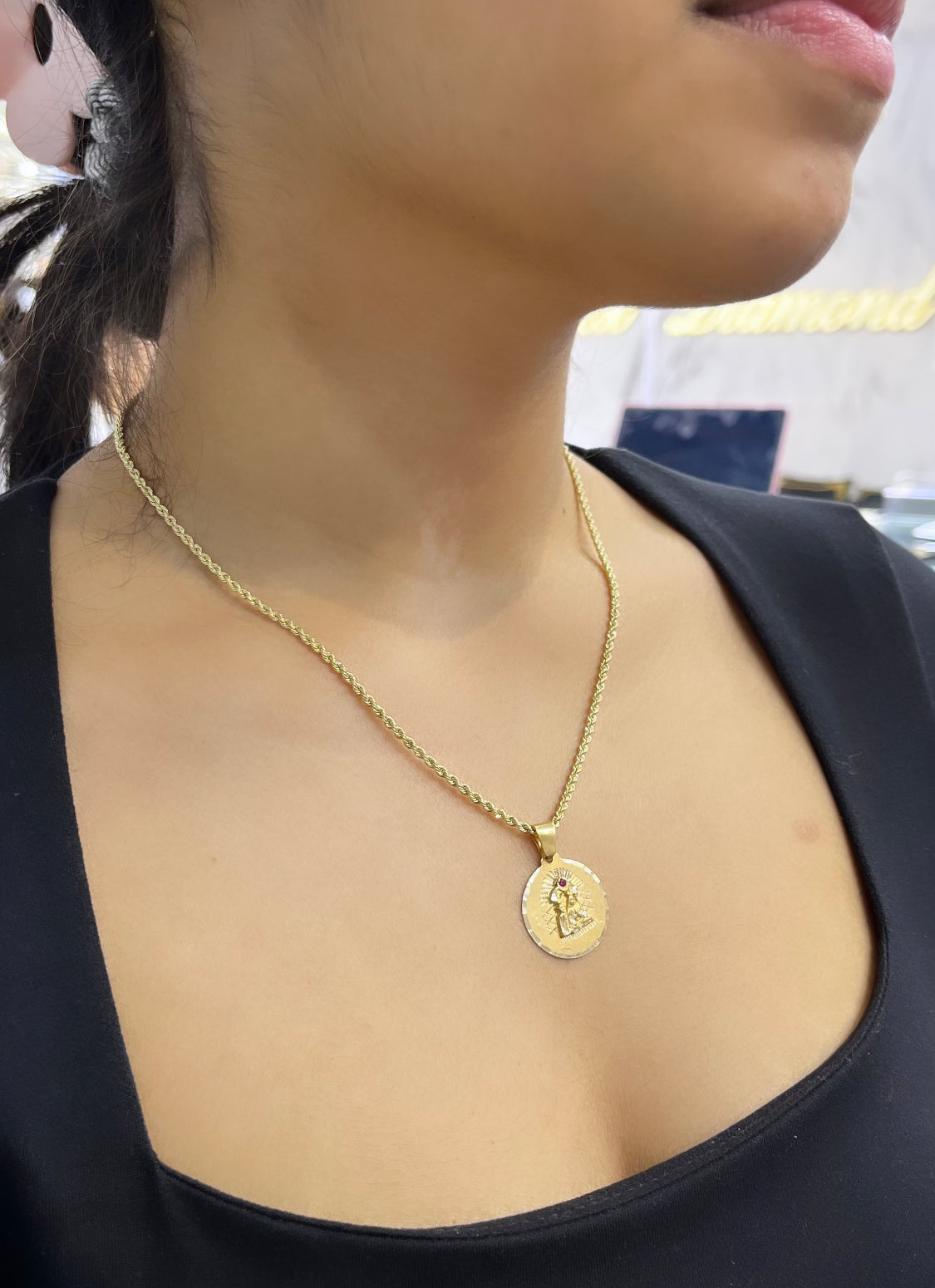 14K Maria Virgen Pendant with Hollow Rope Chain Yellow Gold
